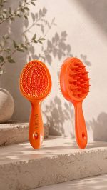 ⁦Scalp cleaning and massage brush⁩ - الصورة ⁦2⁩